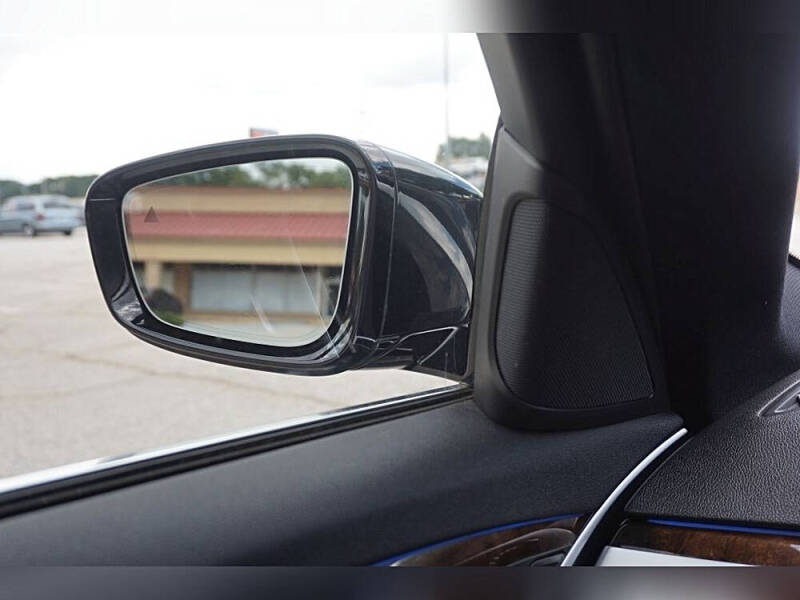 2017 BMW 5 Series 540i