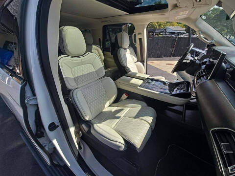 2023 Lincoln Navigator L Black Label