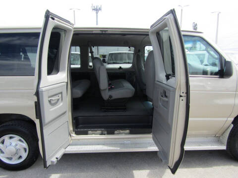 2008 Ford E-Series E-350 SD XLT
