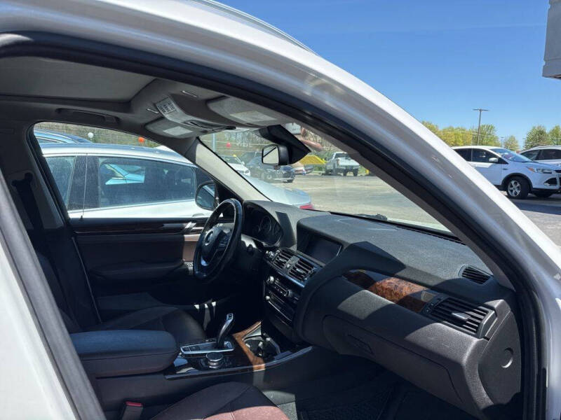 Used 2016 BMW X3 xDrive28i with VIN 5UXWX9C51G0D64912 for sale in Maysville, KY