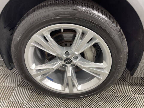 2022 Audi Q8 quattro Premium Plus 55 TFSI