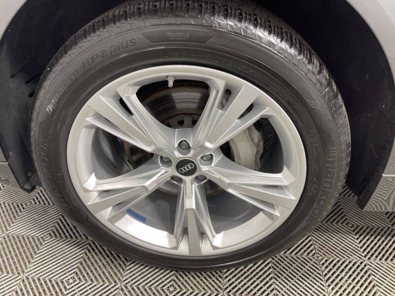 2022 Audi Q8 quattro Premium Plus 55 TFSI