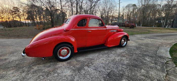 1937 Oldsmobile F37