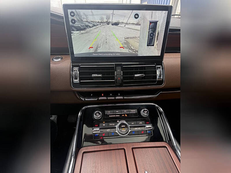 2022 Lincoln Navigator L Reserve