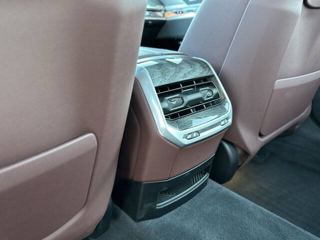 2023 BMW 7 Series 760i xDrive