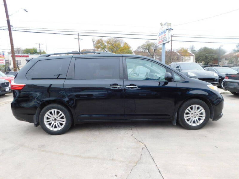 2015 Toyota Sienna