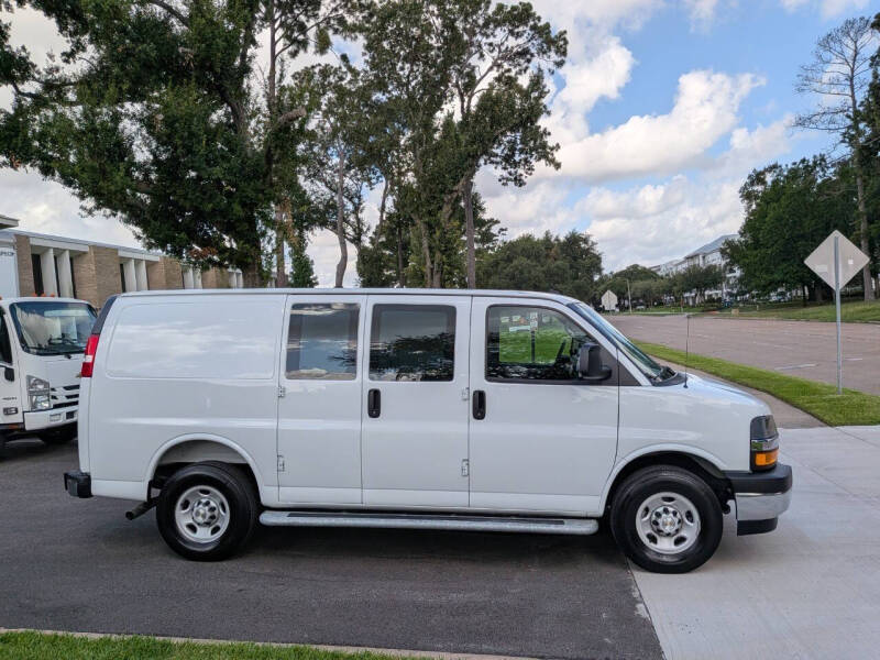 2025 Chevrolet Express 2500