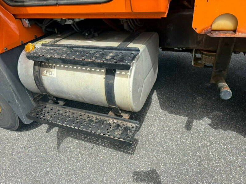 2013 International WorkStar 7400