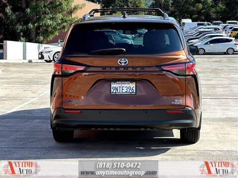 2021 Toyota Sienna XLE 8-Passenger