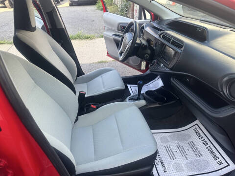 2014 Toyota Prius c Two