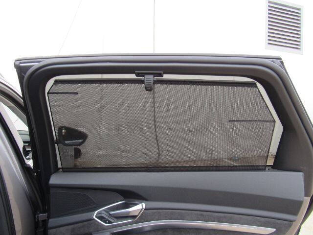 2019 Audi e-tron quattro Prestige