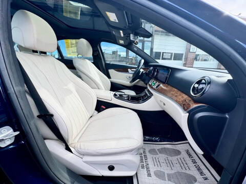 2017 Mercedes-Benz E-Class E 300 4MATIC