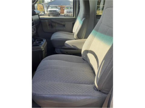 2017 Chevrolet Express 2500