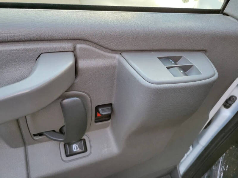 2017 GMC Savana 2500