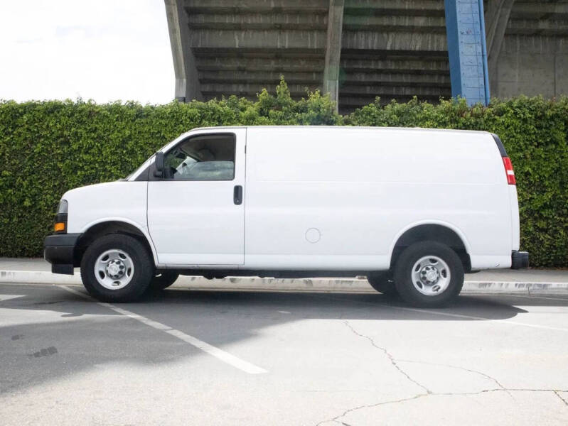 2021 Chevrolet Express 2500