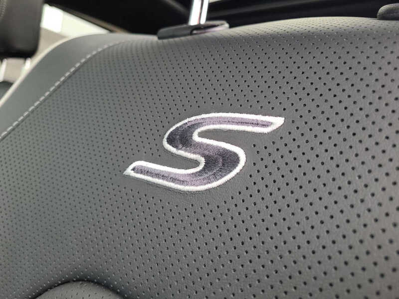 2023 Chrysler Pacifica Plug-In Hybrid Limited