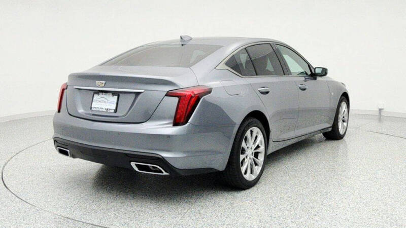 2022 Cadillac CT5 Premium Luxury