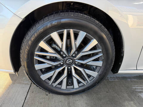 2024 Nissan Altima 2.5 SV