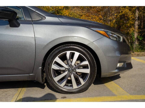 2020 Nissan Versa SR