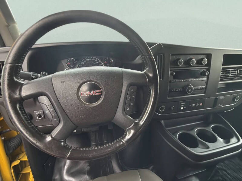 2021 GMC Savana 2500