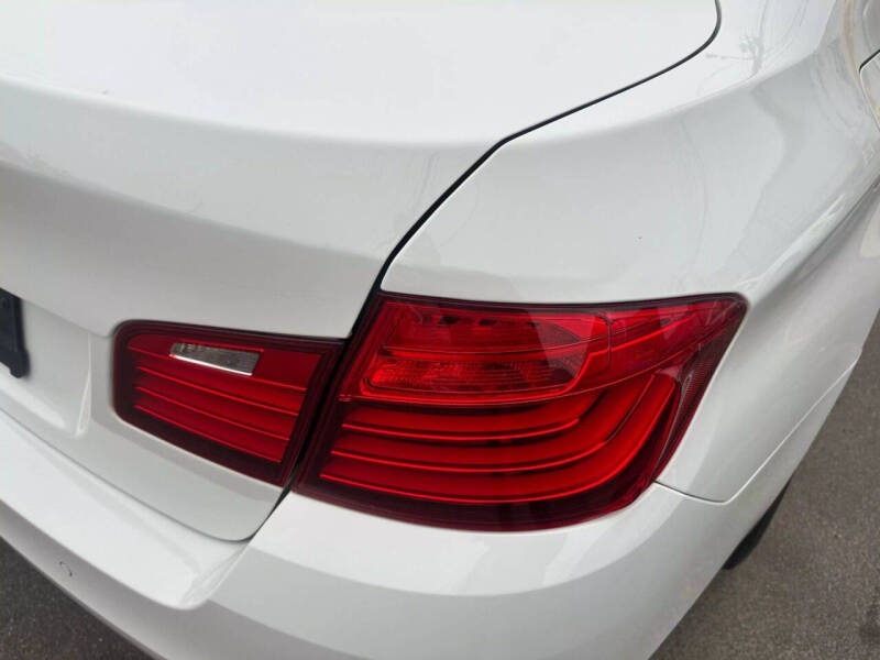 2016 BMW 5 Series 528i xDrive