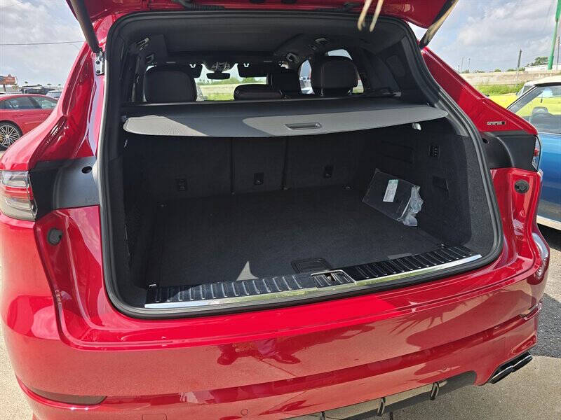 2022 Porsche Cayenne S