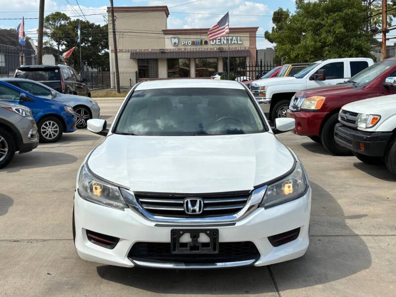 2014 Honda Accord LX's photo