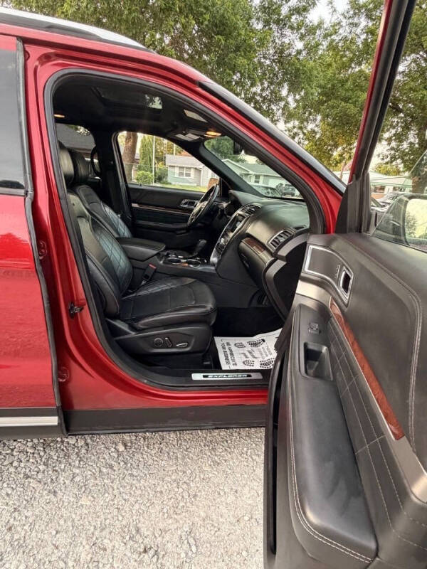 2017 Ford Explorer Platinum