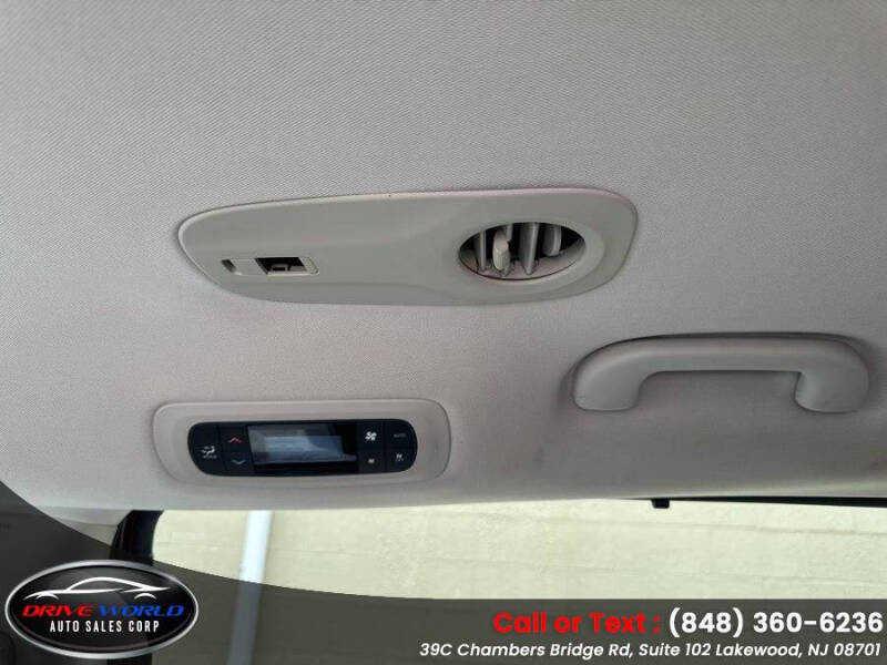 2017 Chrysler Pacifica Touring-L Plus