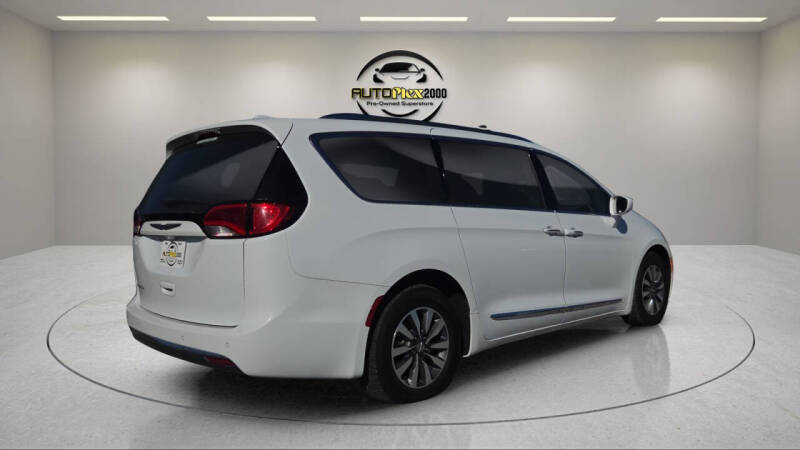 2020 Chrysler Pacifica Touring L Plus