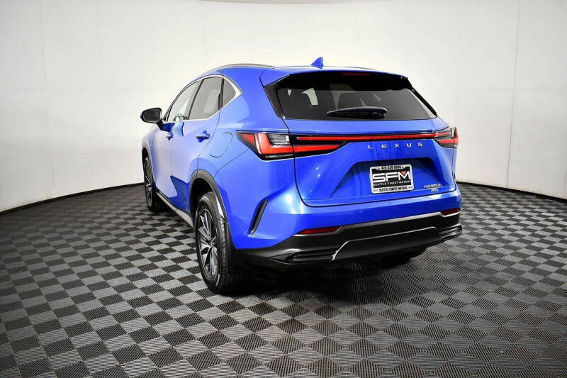 2022 Lexus NX 350h Premium