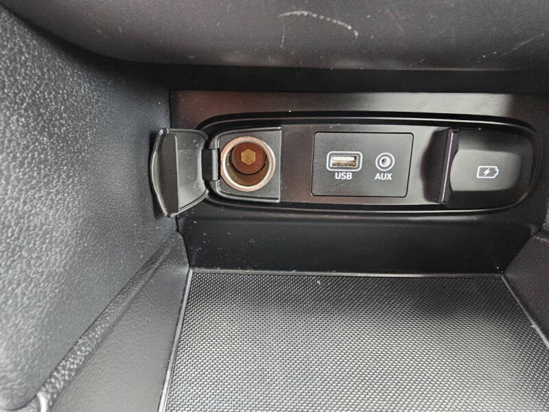 2019 Hyundai Santa Fe SE 2.4L