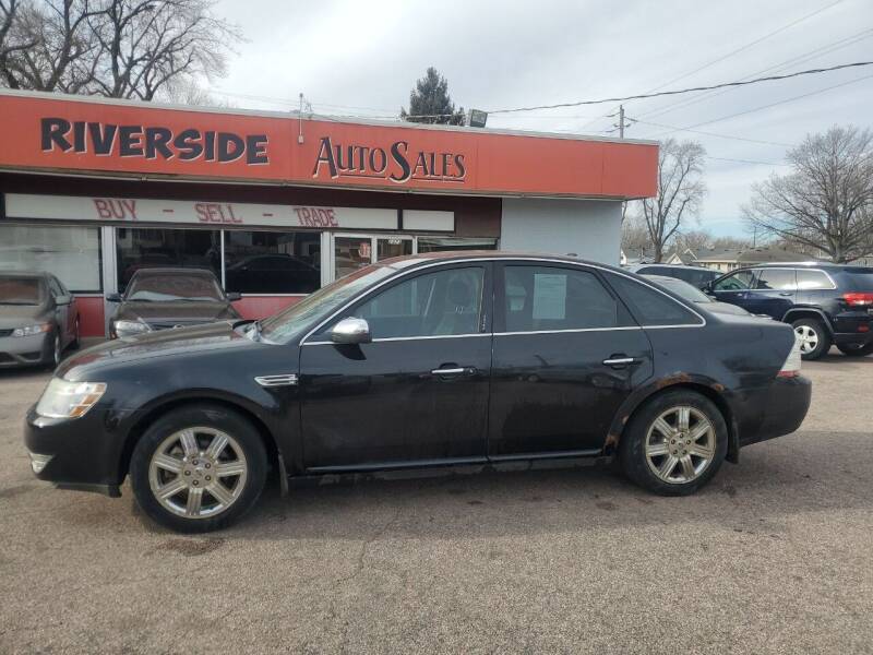 2008 Ford Taurus for sale at RIVERSIDE AUTO SALES in Sioux City IA