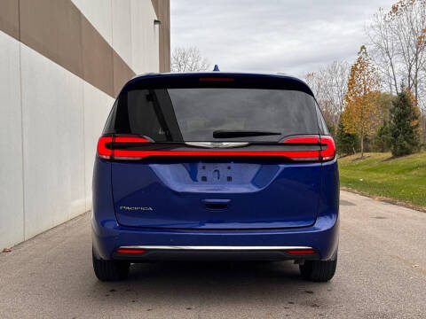 2021 Chrysler Pacifica Touring