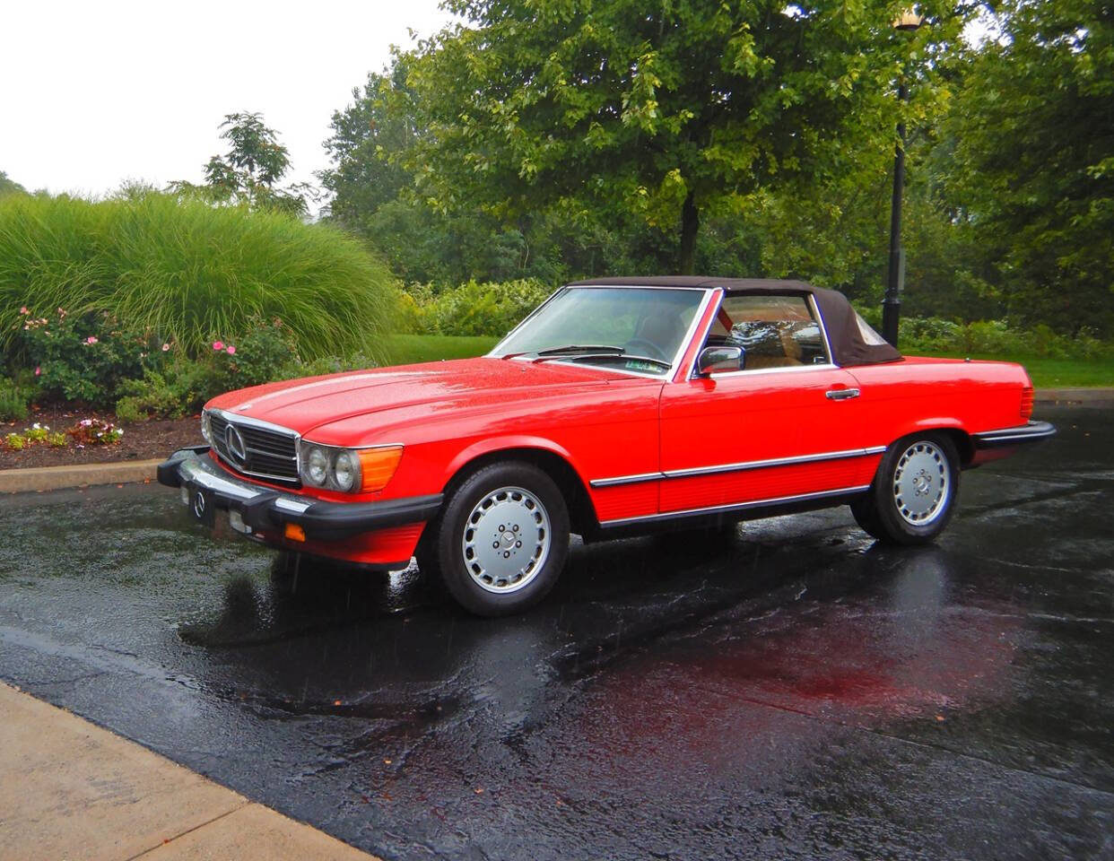 1987 Mercedes-Benz 560-Class for sale at DE AUTOS INC in San Juan Capistrano, CA