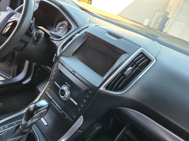 2018 Ford Edge Titanium