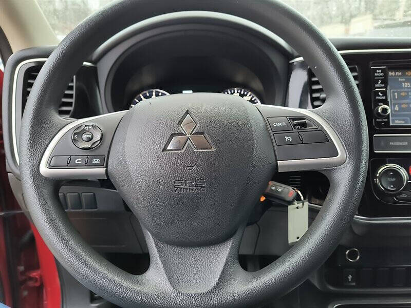 2019 Mitsubishi Outlander ES