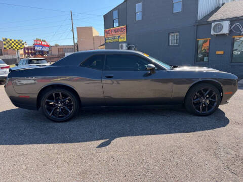 2021 Dodge Challenger SXT