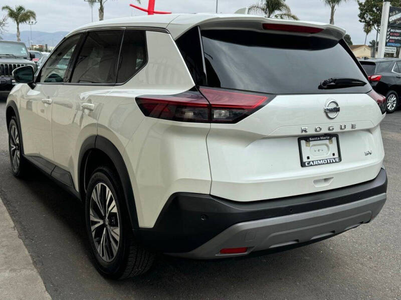 2021 Nissan Rogue SV