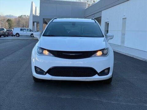 2018 Chrysler Pacifica Touring Plus