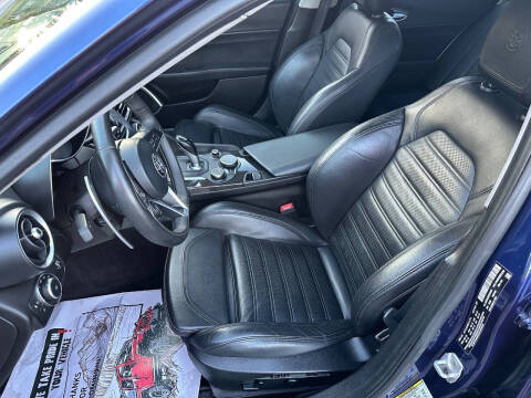 2017 Alfa Romeo Giulia Ti