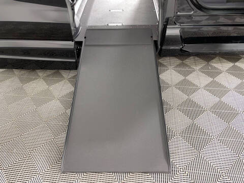 2023 Toyota Sienna LE 8-Passenger