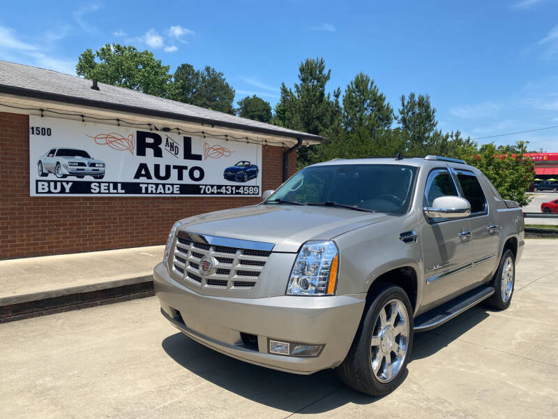 2008 Cadillac Escalade EXT for sale at R & L Autos in Salisbury NC
