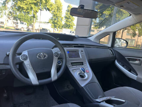 2012 Toyota Prius Two