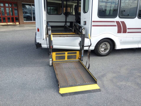 2017 Ford E-Series E-450 SD