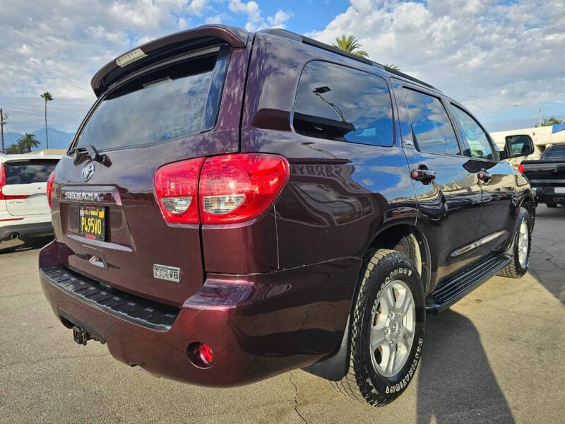2015 Toyota Sequoia SR5