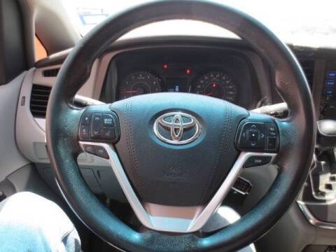 2016 Toyota Sienna L 7-Passenger