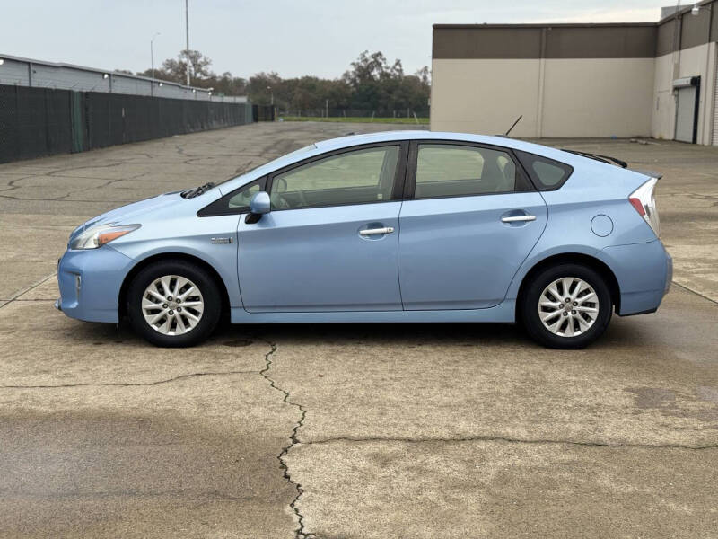 2012 Toyota Prius Plug-in Hybrid