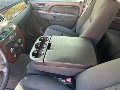 2012 Chevrolet Avalanche LS