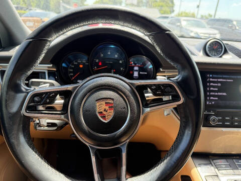 2018 Porsche Macan